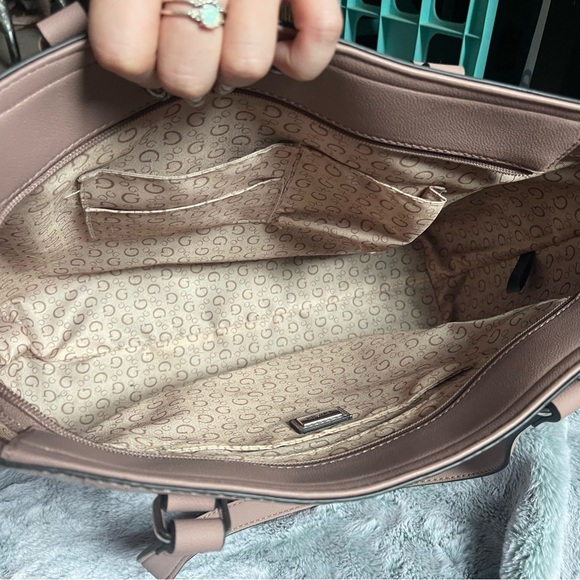 Blush Satchel Guess Handbag - Some Wear - Picture 8 of 14
